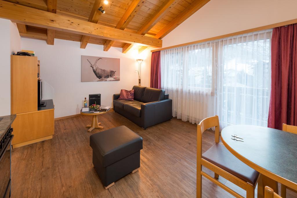 Helvetia Apartments Saas-Fee Exterior photo